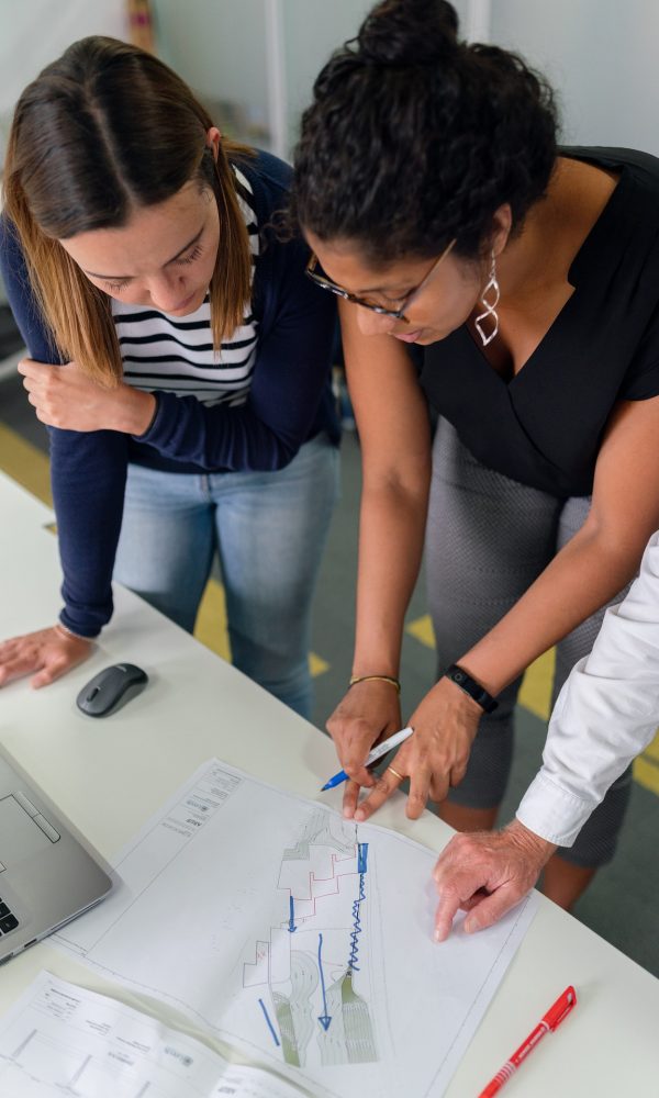 engineer-4941144_1920